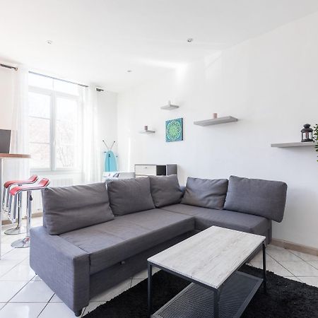 Ideally Placed To Visit Toulon + Bright Flat - Idealement Place Pour Visiter Toulon + Lumineux Exteriör bild