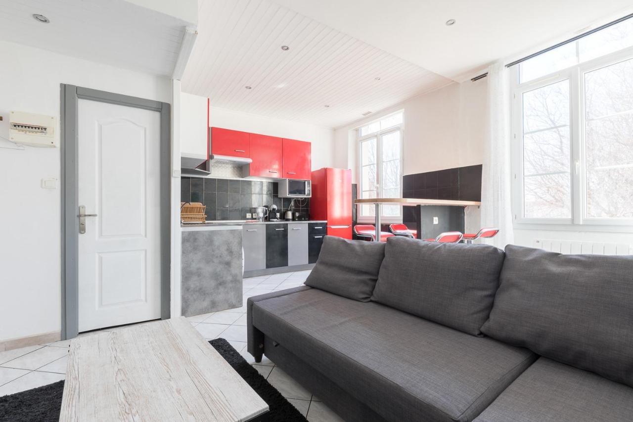 Ideally Placed To Visit Toulon + Bright Flat - Idealement Place Pour Visiter Toulon + Lumineux Exteriör bild
