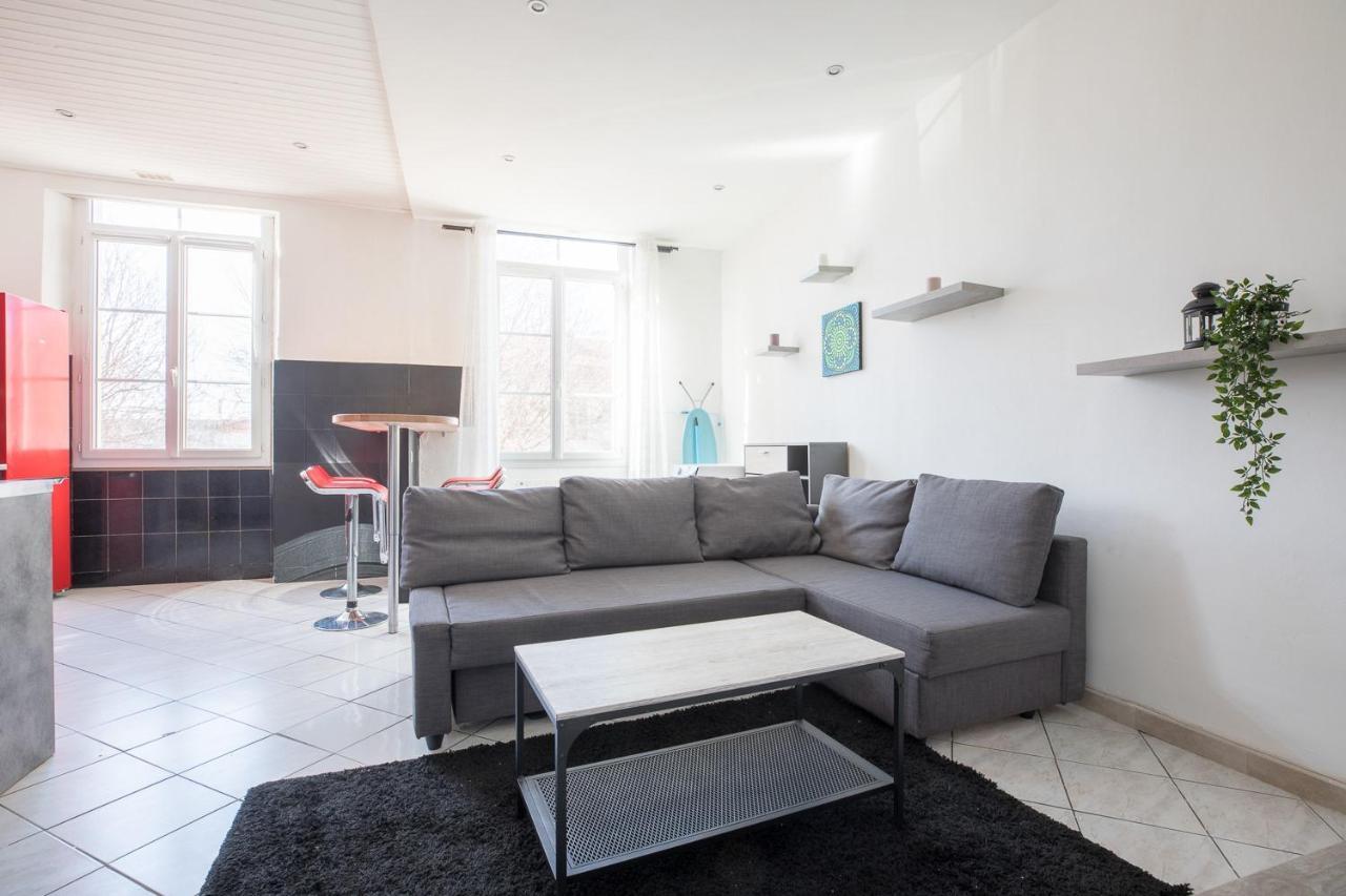 Ideally Placed To Visit Toulon + Bright Flat - Idealement Place Pour Visiter Toulon + Lumineux Exteriör bild