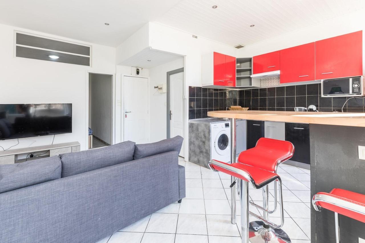 Ideally Placed To Visit Toulon + Bright Flat - Idealement Place Pour Visiter Toulon + Lumineux Exteriör bild