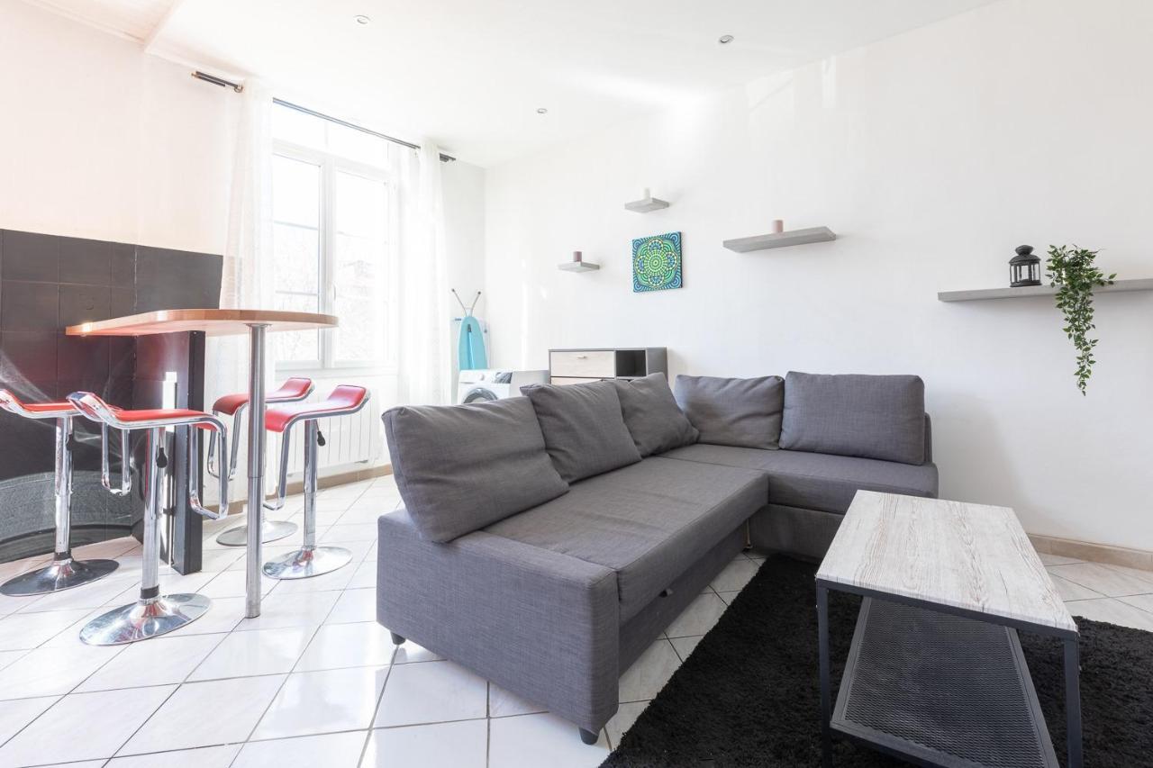 Ideally Placed To Visit Toulon + Bright Flat - Idealement Place Pour Visiter Toulon + Lumineux Exteriör bild